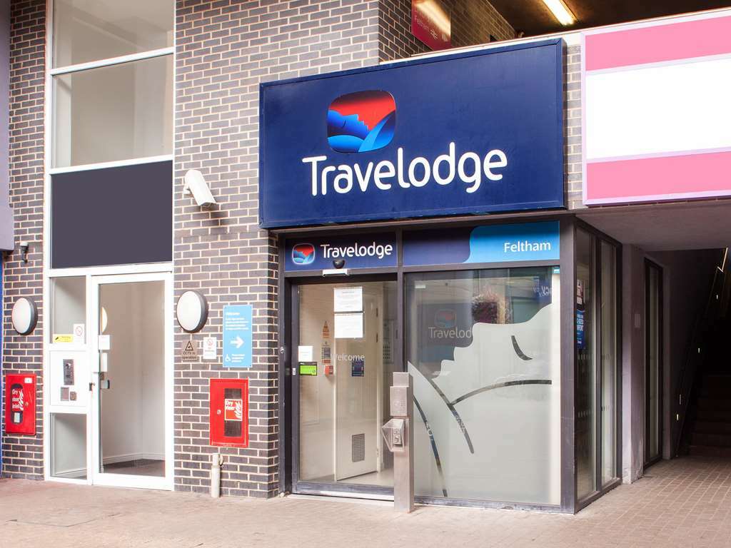 Travelodge London Feltham Eksteriør bilde